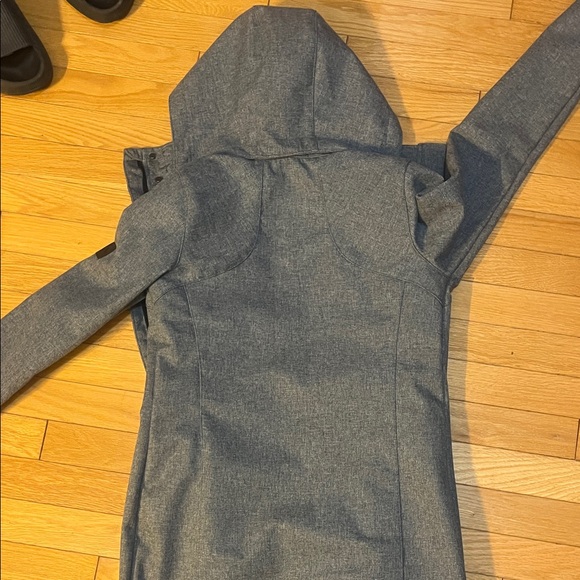 Women Gray Hooded Jacket - Picture 3 of 3